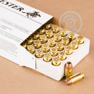 Image of the 40 S&W WINCHESTER LE BONDED 180 GRAIN JHP (50 ROUNDS) available at AmmoMan.com.