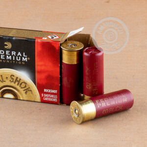 Photo detailing the 12 GAUGE FEDERAL VITAL-SHOK 2-3/4" 00 BUCK (5 SHELLS) for sale at AmmoMan.com.