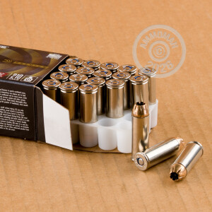 Image of the 45 LONG-COLT FEDERAL PERSONAL DEFENSE HYDRA-SHOK DEEP 210 GRAIN JHP (20 ROUNDS) available at AmmoMan.com.