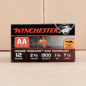 Image of 12 GAUGE WINCHESTER AA TRAACKER ORANGE WAD 2-3/4" 1-1/8 OZ. #7.5 SHOT (25 ROUNDS)