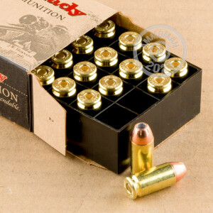 Photo detailing the .40 S&W HORNADY XTP 180 GRAIN JHP (200 ROUNDS) for sale at AmmoMan.com.