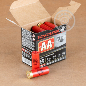 Photo detailing the 12 GAUGE WINCHESTER AA LIGHT TARGET 2-3/4" #7.5 SHOT (25 ROUNDS) for sale at AmmoMan.com.