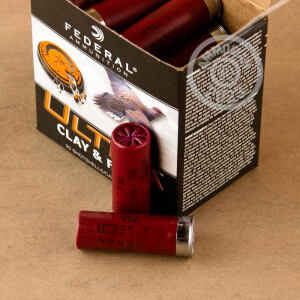 Image of the 12 GAUGE FEDERAL ULTRA CLAY & FIELD 2-3/4" #7-1/2 SHOT (25 ROUNDS) available at AmmoMan.com.