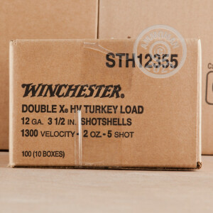 Photo detailing the 12 GAUGE WINCHESTER DOUBLE X 3-1/2" 2 OZ. #5 COPPER PLATED HARD SHOT (10 ROUNDS) for sale at AmmoMan.com.