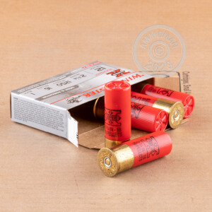 Image of the 12 GAUGE WINCHESTER SUPER-X 2-3/4" #1 BUCKSHOT (5 ROUNDS) available at AmmoMan.com.