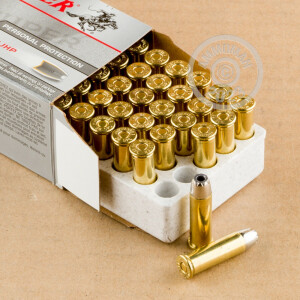 Photo detailing the 38 SPECIAL WINCHESTER SUPER-X 110 GRAIN SILVERTIP JHP (50 ROUNDS) for sale at AmmoMan.com.