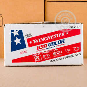 Image of the 12 GAUGE WINCHESTER USA VALOR 2-3/4" 1-1/8 OZ. #7.5 SHOT (250 ROUNDS) available at AmmoMan.com.