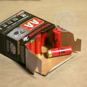 Image of 12 GAUGE WINCHESTER AA INTERNATIONAL TARGET 2-3/4" 7/8 OZ. #9 SHOT (25 ROUNDS)