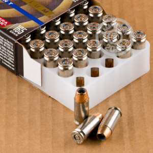 Photograph showing detail of .40 S&W FEDERAL HYDRA-SHOK 165 GRAIN JHP (50 ROUNDS)