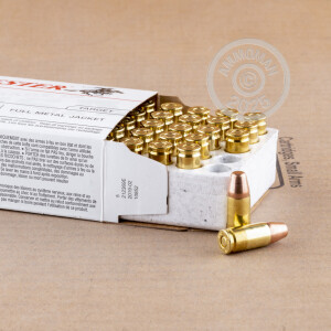 Image of Winchester 9mm Luger pistol ammunition.