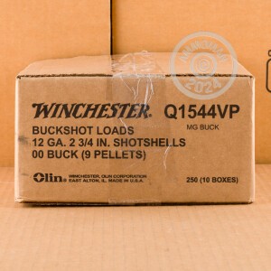 Image of the 12 GAUGE WINCHESTER MILITARY GRADE 2-3/4" 9 PELLET 00 BUCKSHOT (250 ROUNDS) available at AmmoMan.com.
